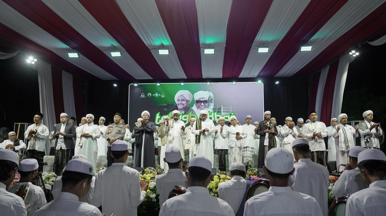 Gaungkan Persatuan, Ribuan Jamaah Hadiri Tabligh Akbar Perdamaian di Tuban
